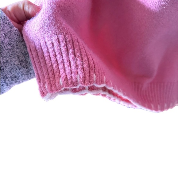 Yozy XXl pink drop shoulder sweater with large white bow. Non itchy & thick,Nwt. - Picture 14 of 16